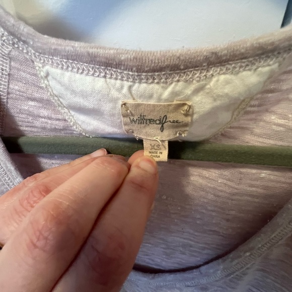 Wilfred Free lightweight top in great gently used condition - Picture 3 of 4